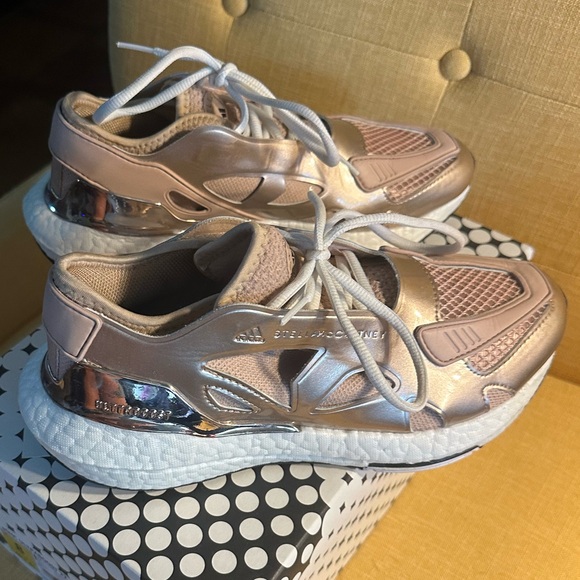 Adidas by Stella McCartney Ultraboost 22 size 8 - Picture 1 of 10